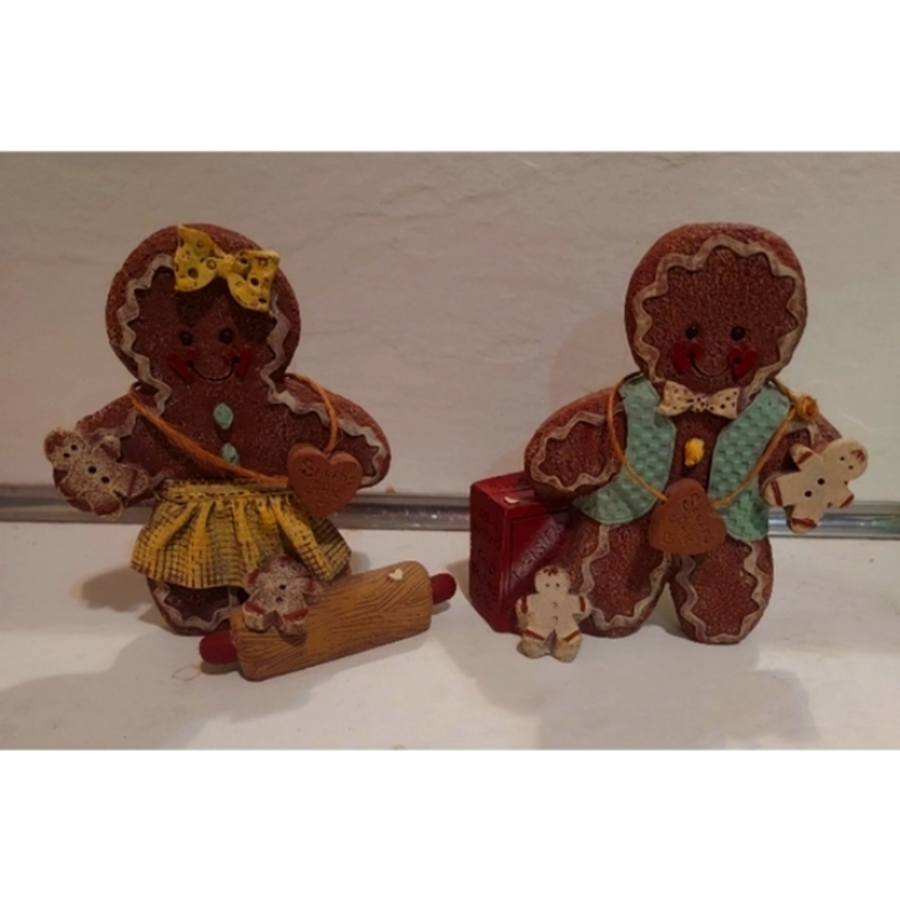 Sarah's Attic Figurines